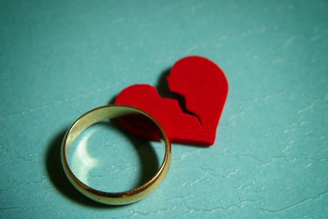 既婚者と付き合う女の特徴